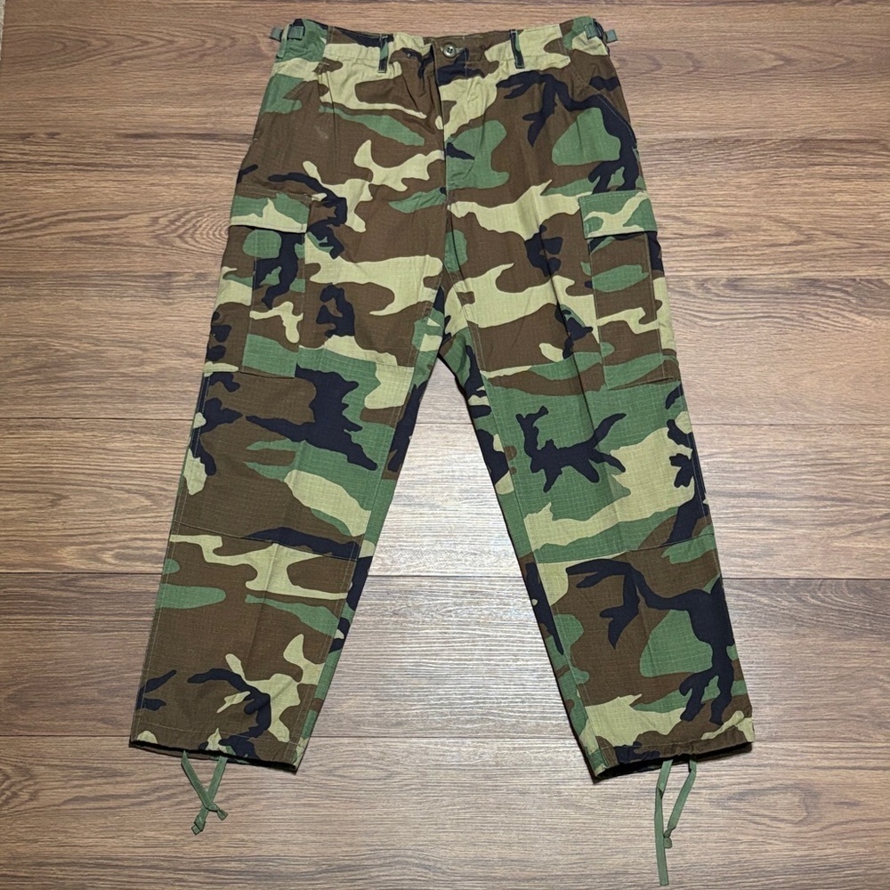 Lajas Industries US Military Woodland Camo Cargo Pants Medium Short Waist 31–35